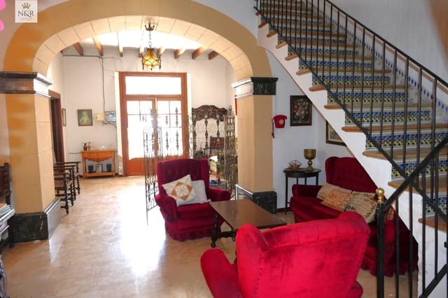 4 slaapkamer Huis te koop in Consell met garage - € 960.000 (Ref: 9936798)