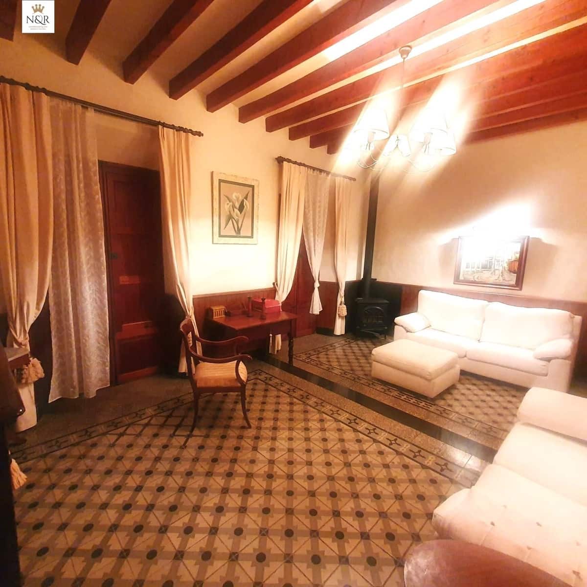 6 bedroom Townhouse for rent in Soller with garage - € 3,500 (Ref: 9936799)