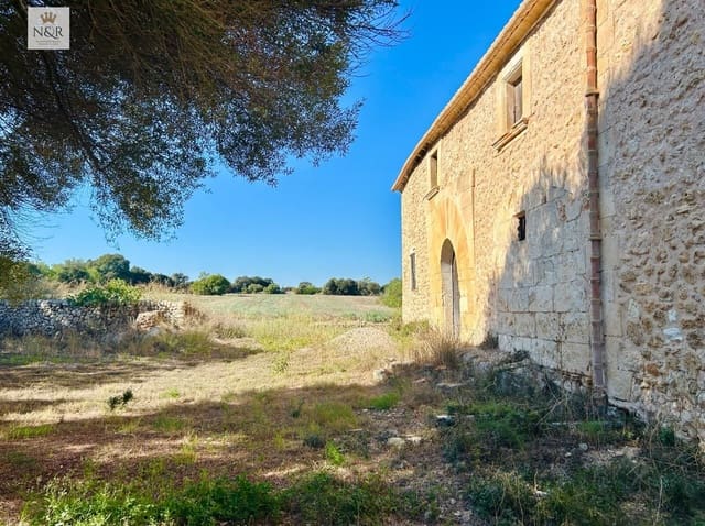 Finca/Casa Rural de 6 habitaciones en Llubí en venta - 900.000 € (Ref: 9977474)
