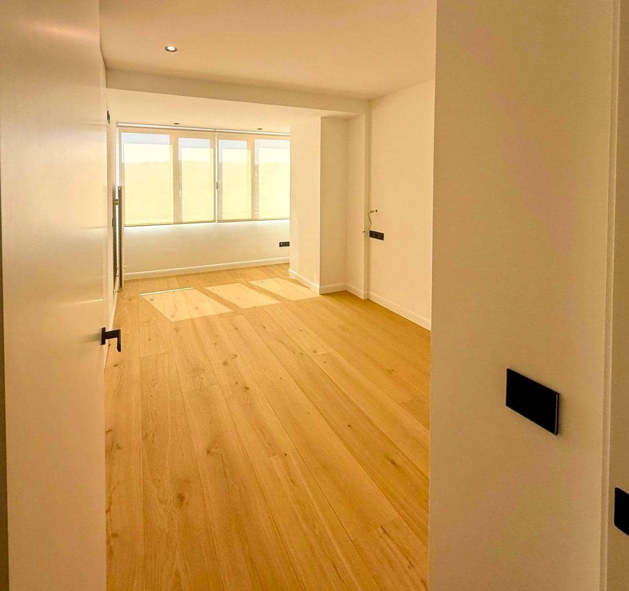 3 bedroom Flat for sale in Palma de Mallorca with garage - € 1,150,000 (Ref: 10013401)
