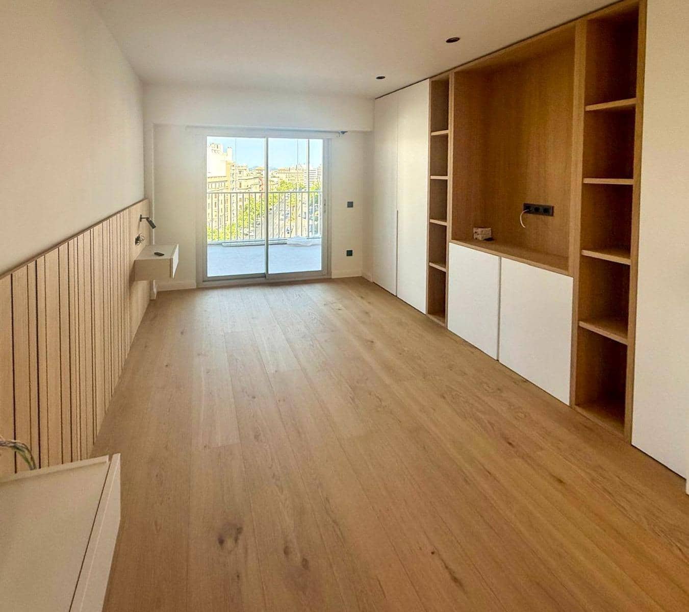 3 bedroom Flat for sale in Palma de Mallorca with garage - € 1,150,000 (Ref: 10013401)