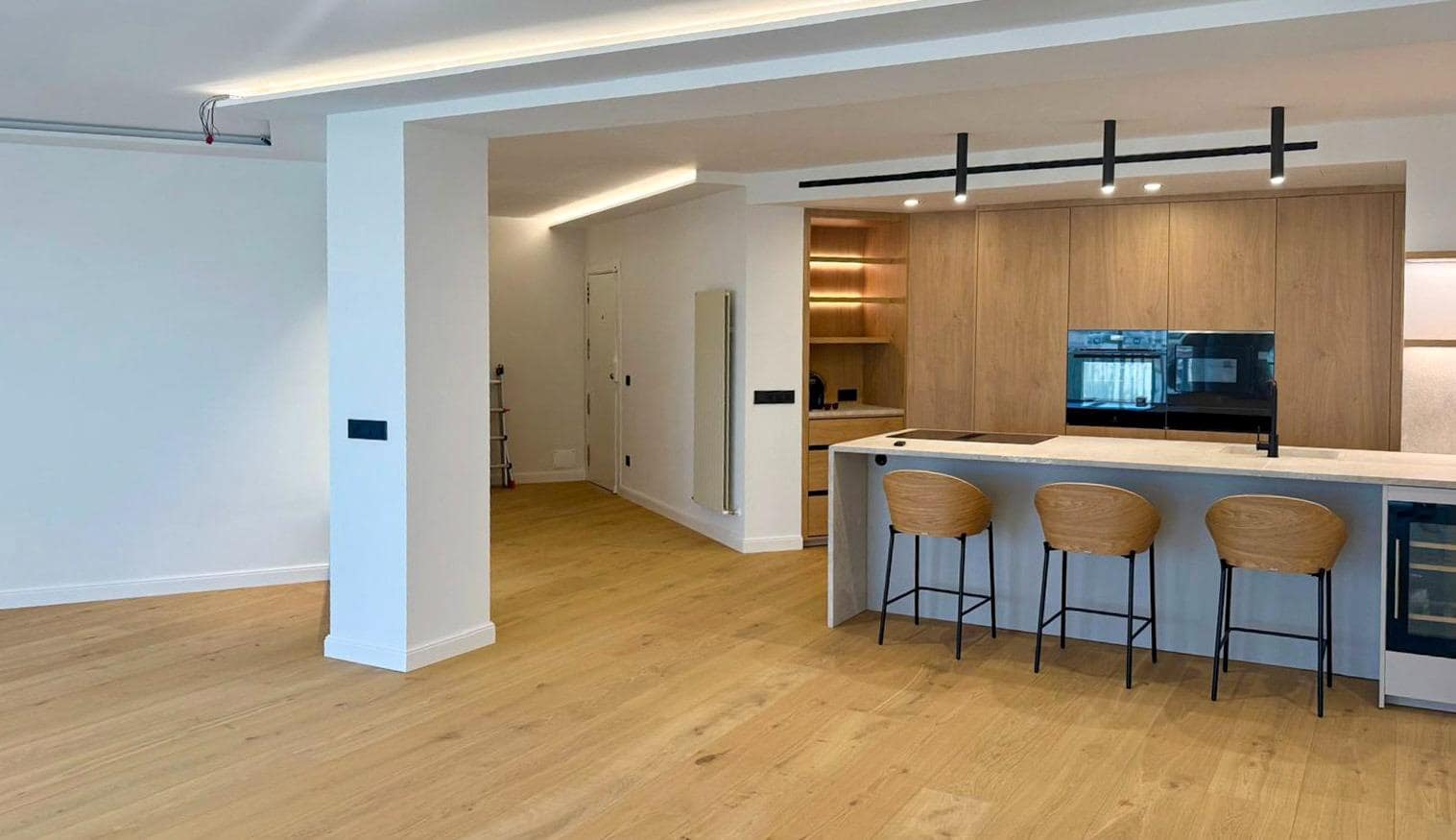 3 bedroom Flat for sale in Palma de Mallorca with garage - € 1,150,000 (Ref: 10013401)