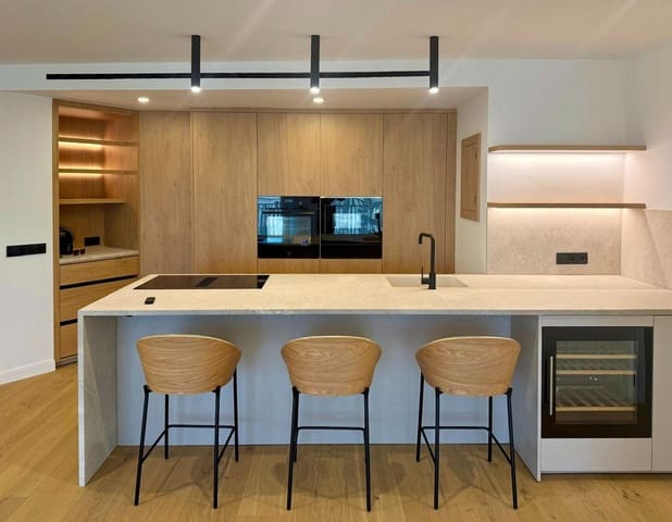 3 bedroom Flat for sale in Bons Aires, Palma de Mallorca with garage - € 1,150,000 (Ref: 10013401)