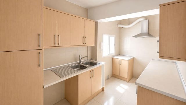2 makuuhuone Asunto myytävänä paikassa El Terreno, Palma de Mallorca - 375 000 € (Ref: 10035454)