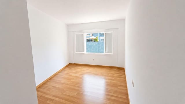 2 makuuhuone Asunto myytävänä paikassa El Terreno, Palma de Mallorca - 375 000 € (Ref: 10035454)