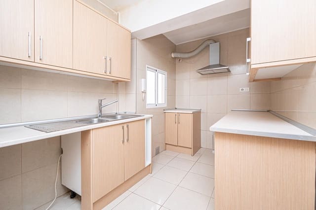 2 bedroom Flat for sale in El Terreno, Palma de Mallorca - € 375,000 (Ref: 10035454)