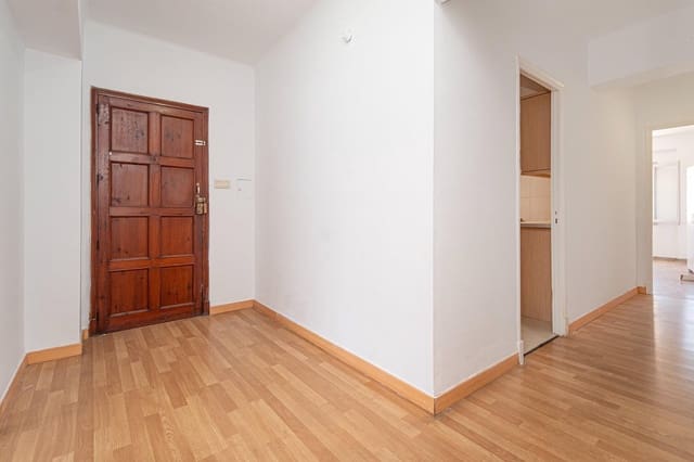 2 chambre Appartement à vendre à El Terreno, Palma de Mallorca - 375 000 € (Ref: 10035454)