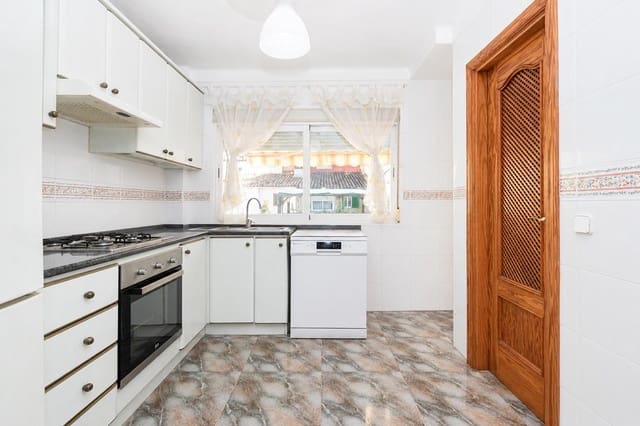 3 slaapkamer Rijtjeshuis te koop in Palma de Mallorca met garage - € 1.188.000 (Ref: 10037496)