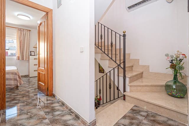 3 slaapkamer Rijtjeshuis te koop in Palma de Mallorca met garage - € 1.188.000 (Ref: 10037496)