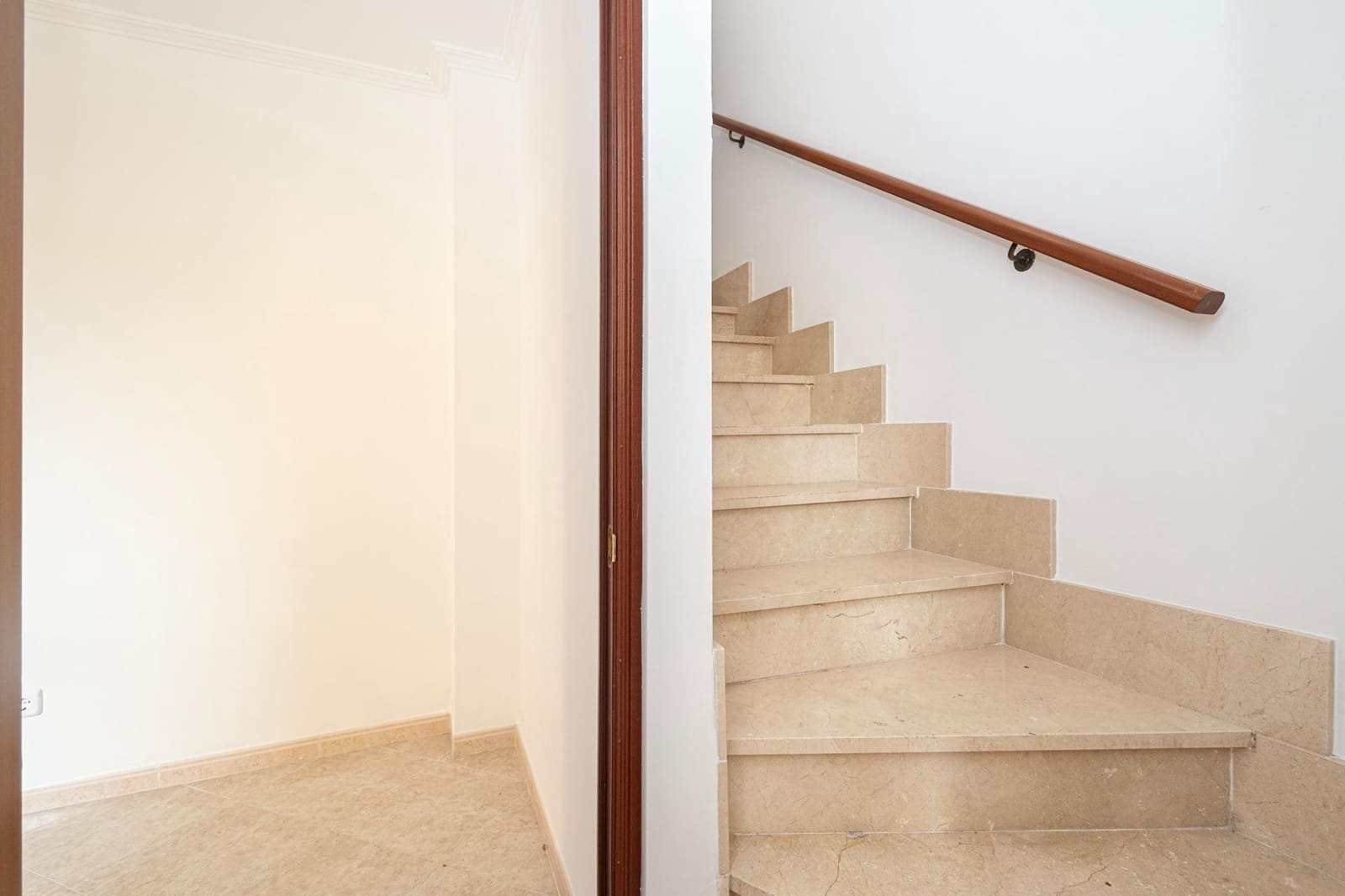 3 sypialnia Dom szeregowy na sprzedaż w Palma de Mallorca z garażem - 490 000 € (Ref: 10044881)