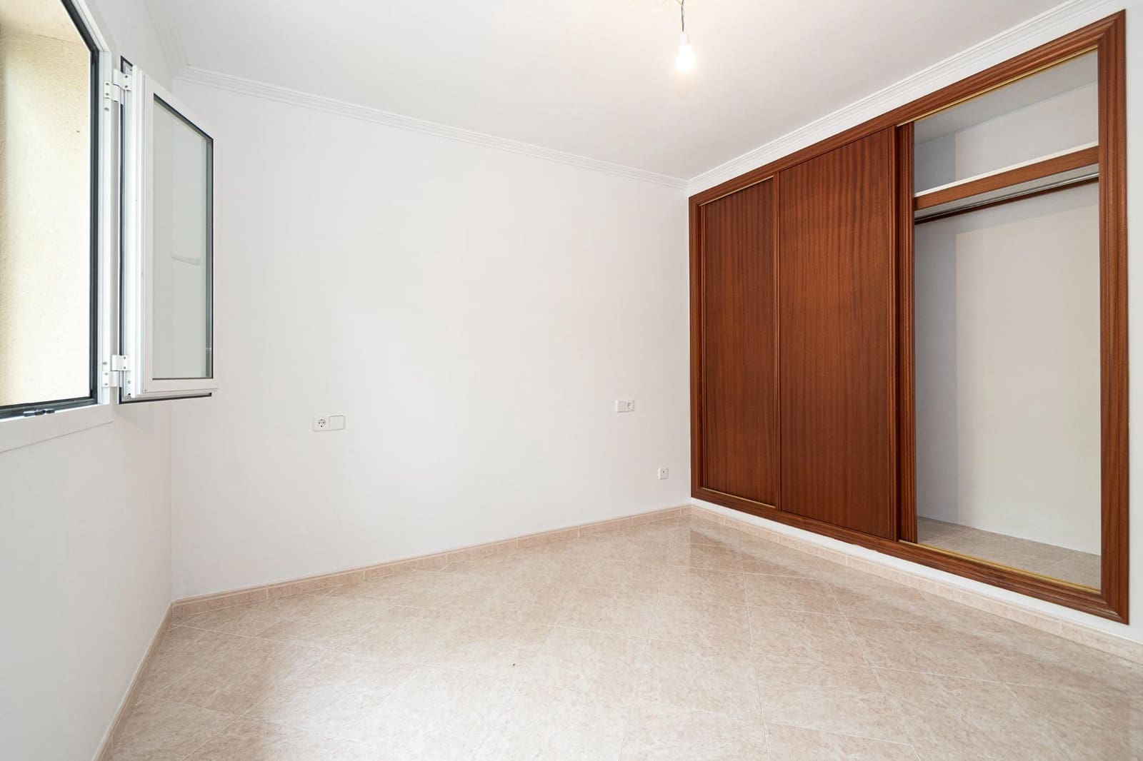 3 sypialnia Dom szeregowy na sprzedaż w Palma de Mallorca z garażem - 490 000 € (Ref: 10044881)
