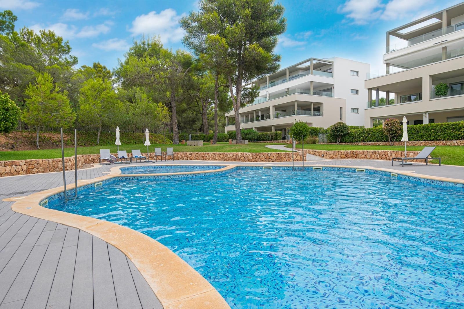 3 sovrum Lägenhet till salu i Santa Ponsa med pool - 1 300 000 € (Ref: 10047407)