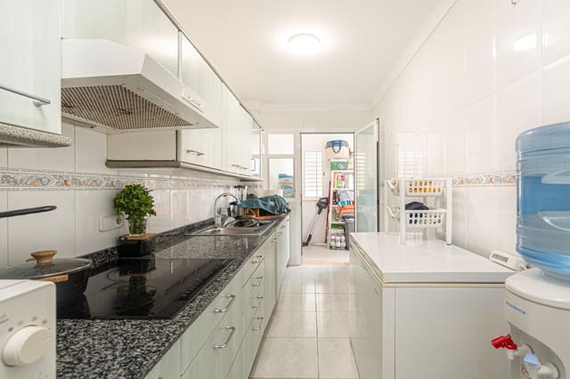 3 slaapkamer Flat te koop in Alcúdia - € 479.000 (Ref: 10050330)