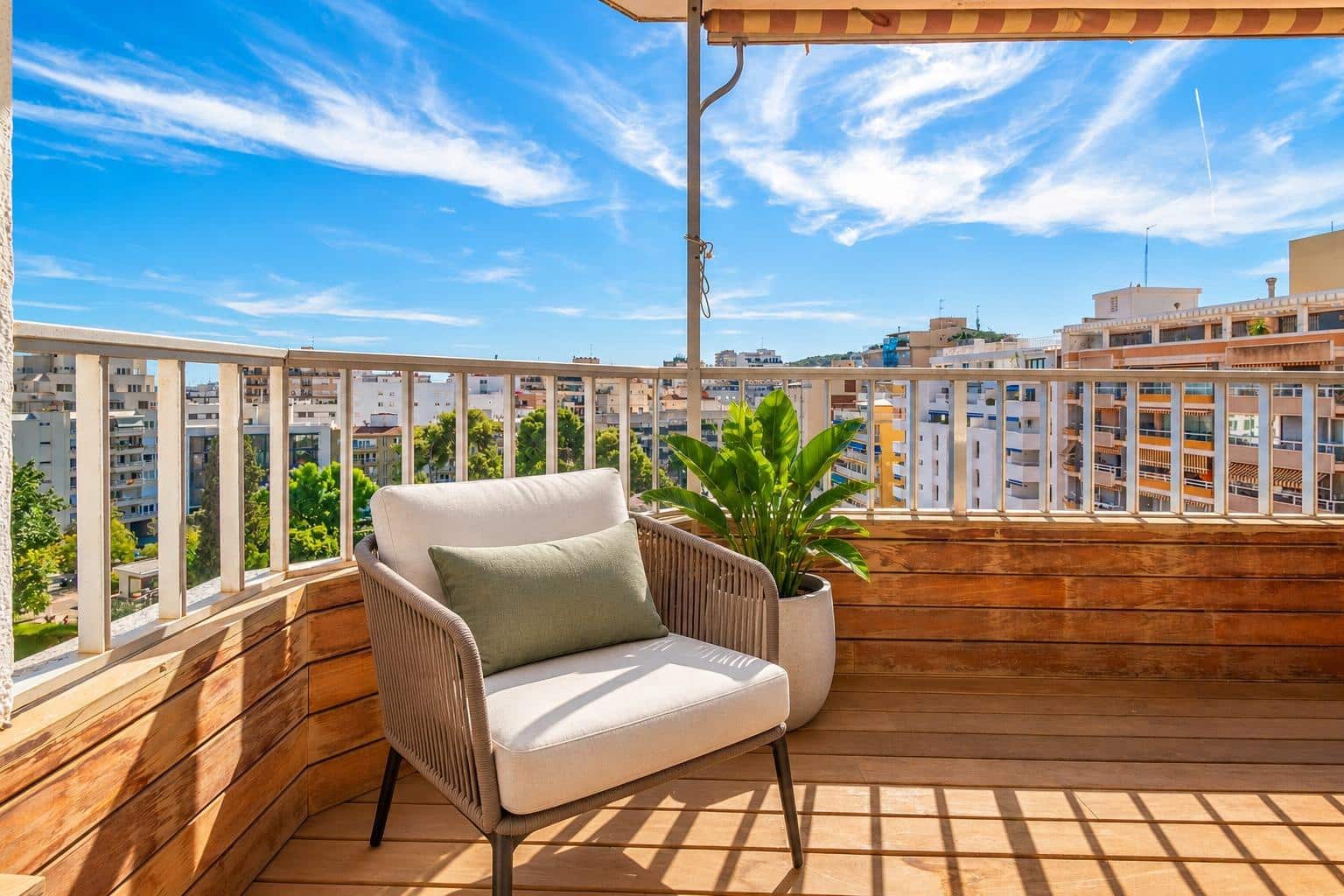 3 sovrum Lägenhet att hyra i Palma de Mallorca - 2 500 € (Ref: 10129590)