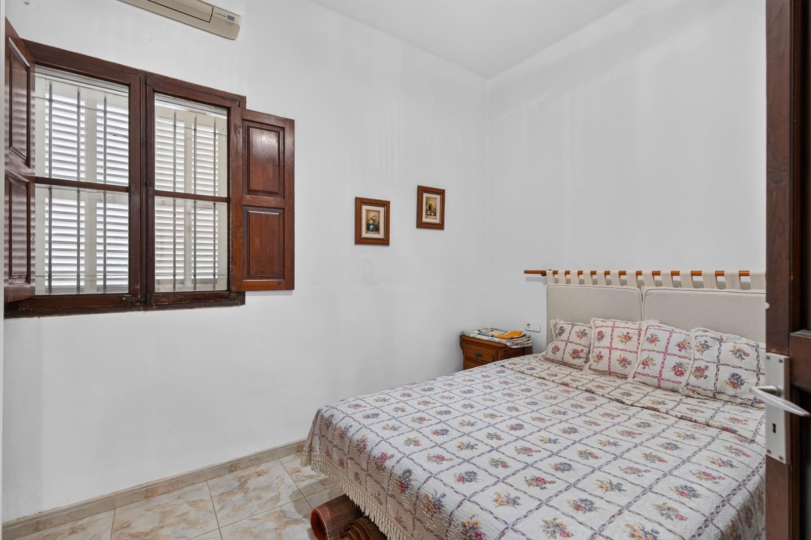 Chalet de 5 habitaciones en Coll d'en Rabassa en venta con garaje - 1.395.000 € (Ref: 10177261)