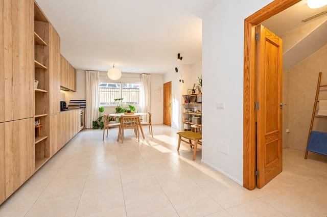2 slaapkamer Kantoor te koop in El Terreno, Palma de Mallorca - € 250.000 (Ref: 10187167)