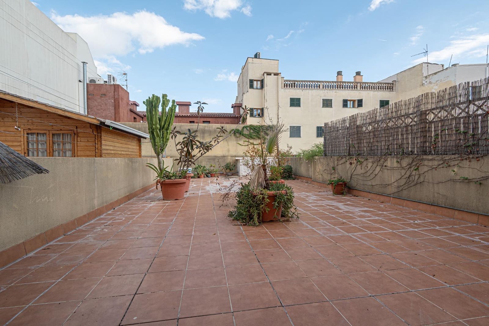 2 slaapkamer Kantoor te koop in Palma de Mallorca met garage - € 250.000 (Ref: 10187167)