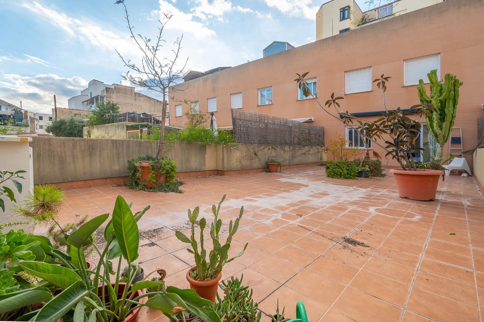 2 slaapkamer Kantoor te koop in Palma de Mallorca met garage - € 250.000 (Ref: 10187167)