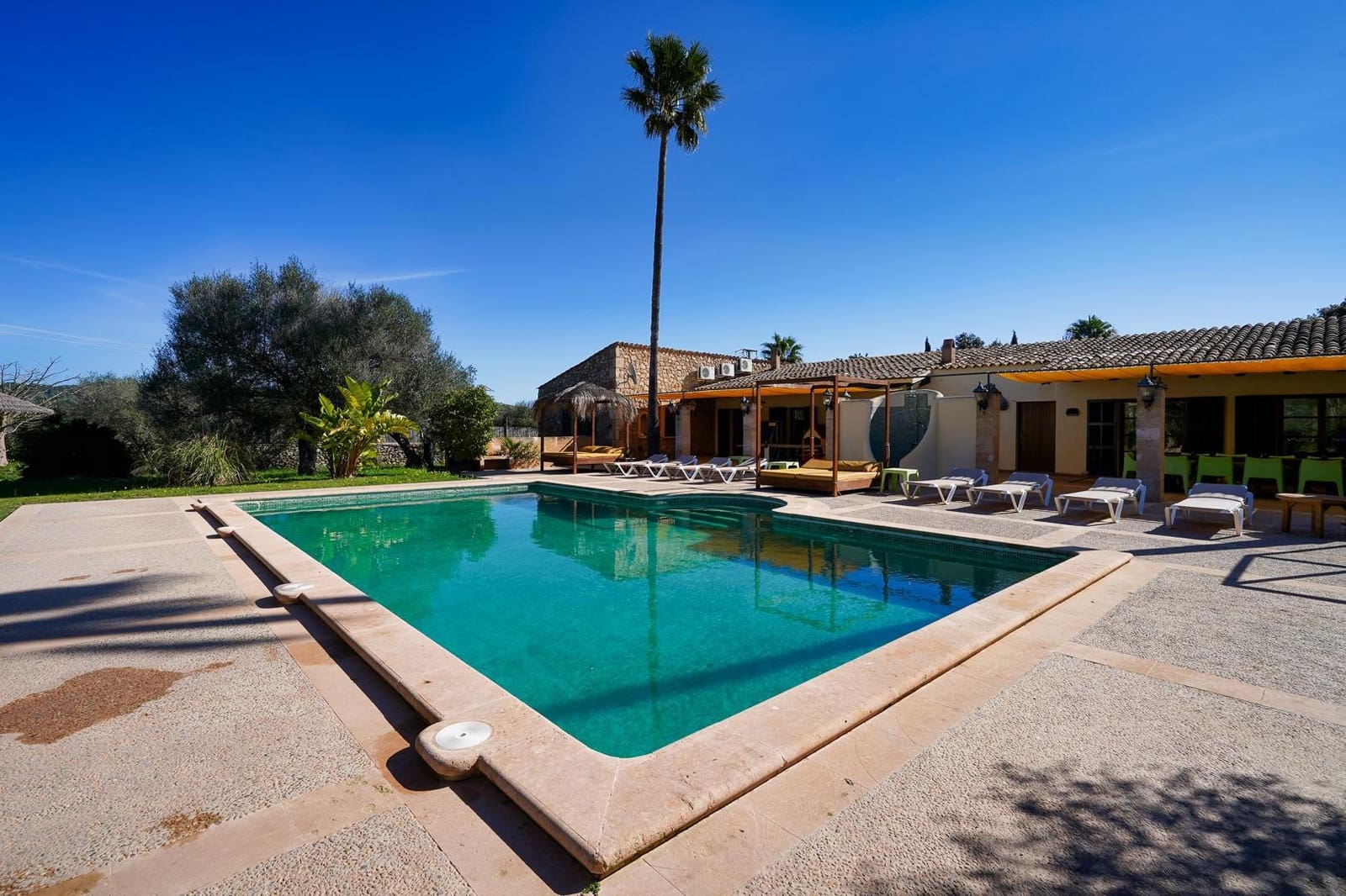 6 soveværelse Finca/Landehus til salg i Canyamel med swimmingpool - € 2.200.000 (Ref: 8458607)