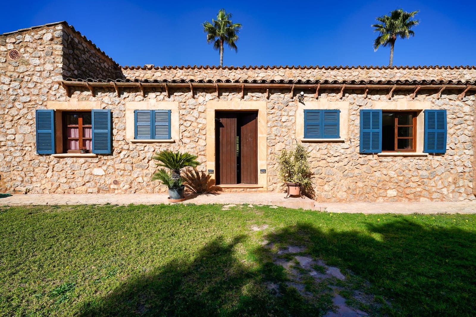 6 soveværelse Finca/Landehus til salg i Canyamel med swimmingpool - € 2.200.000 (Ref: 8458607)