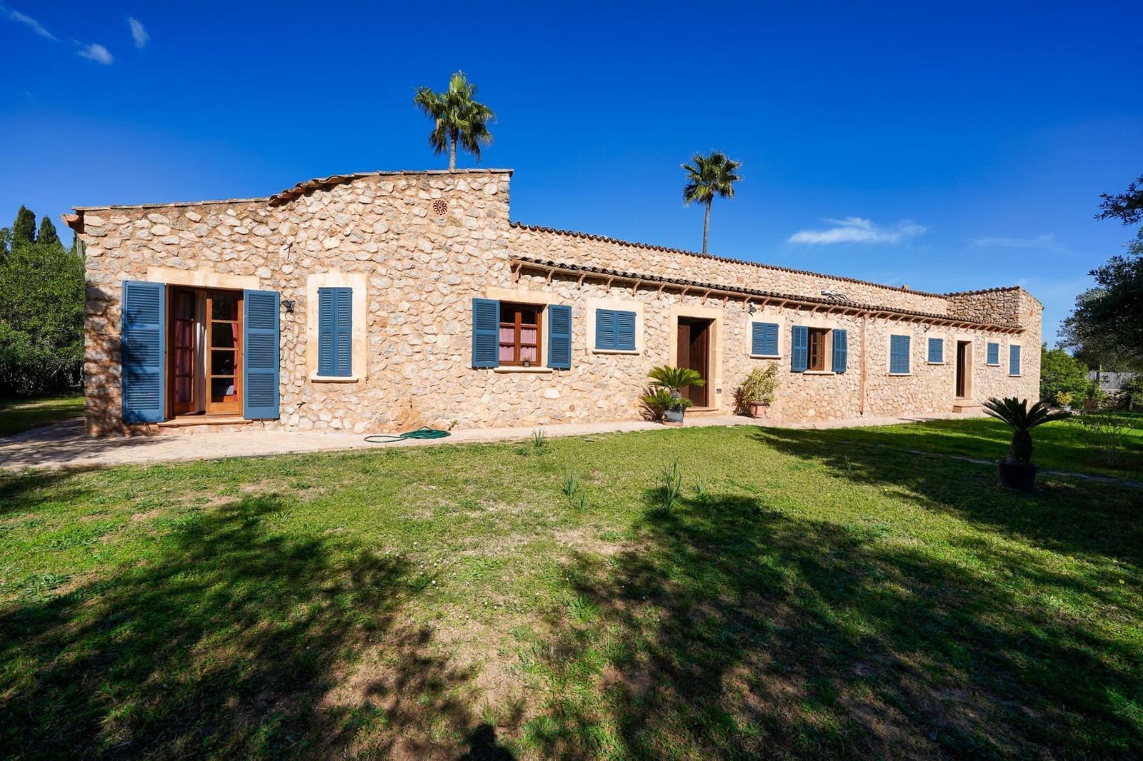 6 soveværelse Finca/Landehus til salg i Canyamel med swimmingpool - € 2.200.000 (Ref: 8458607)