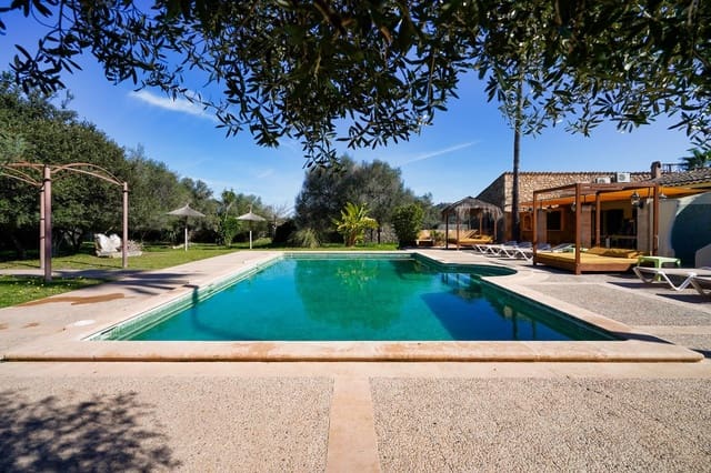 Finca/Casa Rural de 6 habitaciones en Canyamel, Capdepera en venta con piscina - 2.200.000 € (Ref: 8458607)