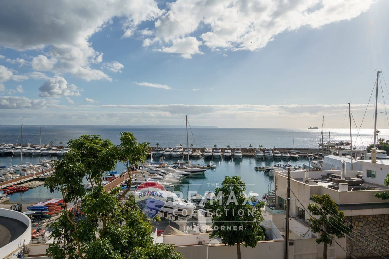 11 soverom Villa til salgs i Cala Mayor med garasje - € 3 500 000 (Ref: 8458609)