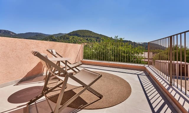 3 sovrum Radhus till salu i Esporles med pool - 855 000 € (Ref: 8458624)