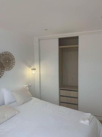 2 sovrum Lägenhet att hyra i Cala Fornells, Calvià med pool - 2 100 € (Ref: 8458629)