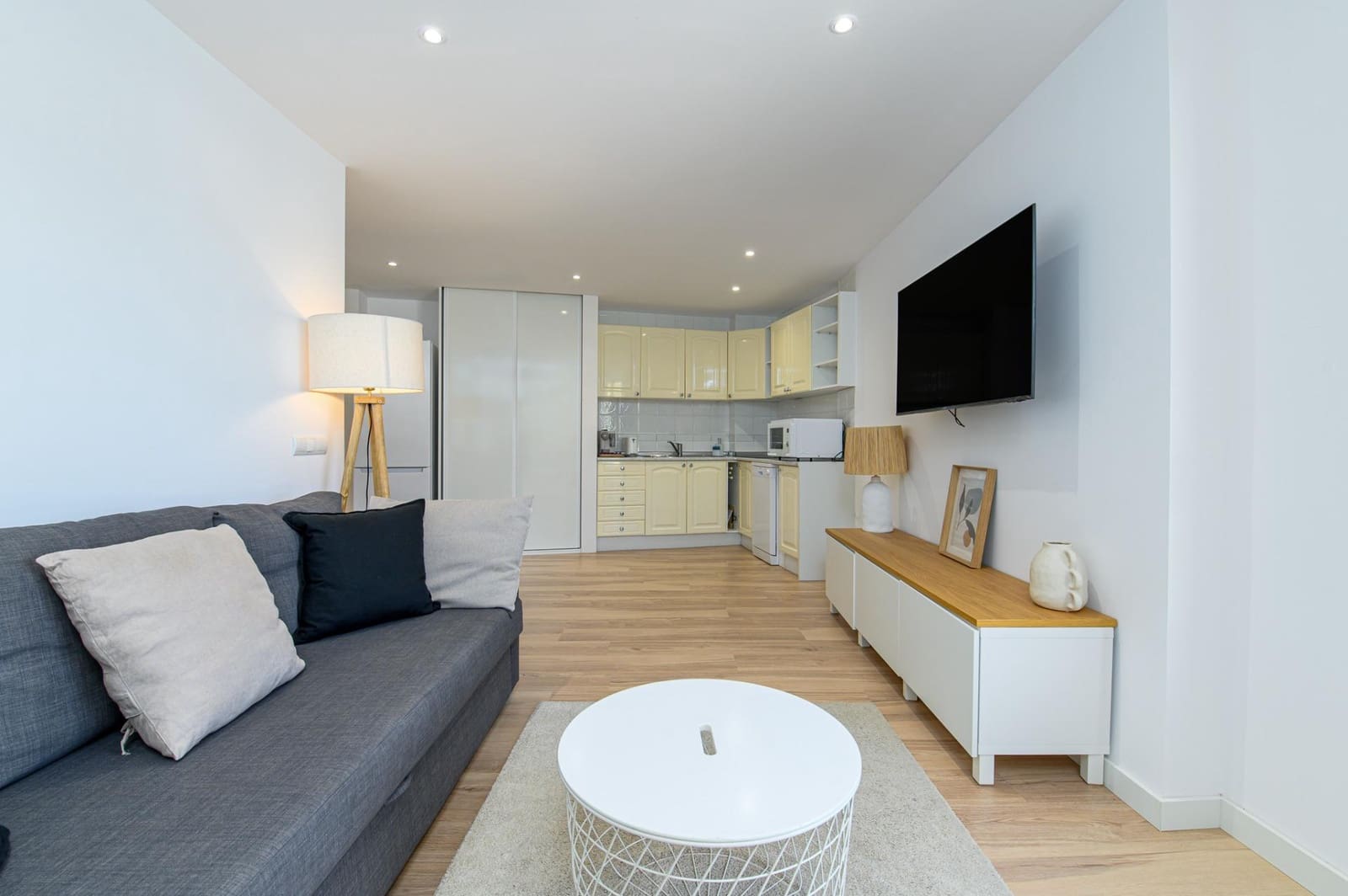 2 quarto Apartamento para arrendar em Peguera / Paguera com piscina - 1 800 € (Ref: 8458629)