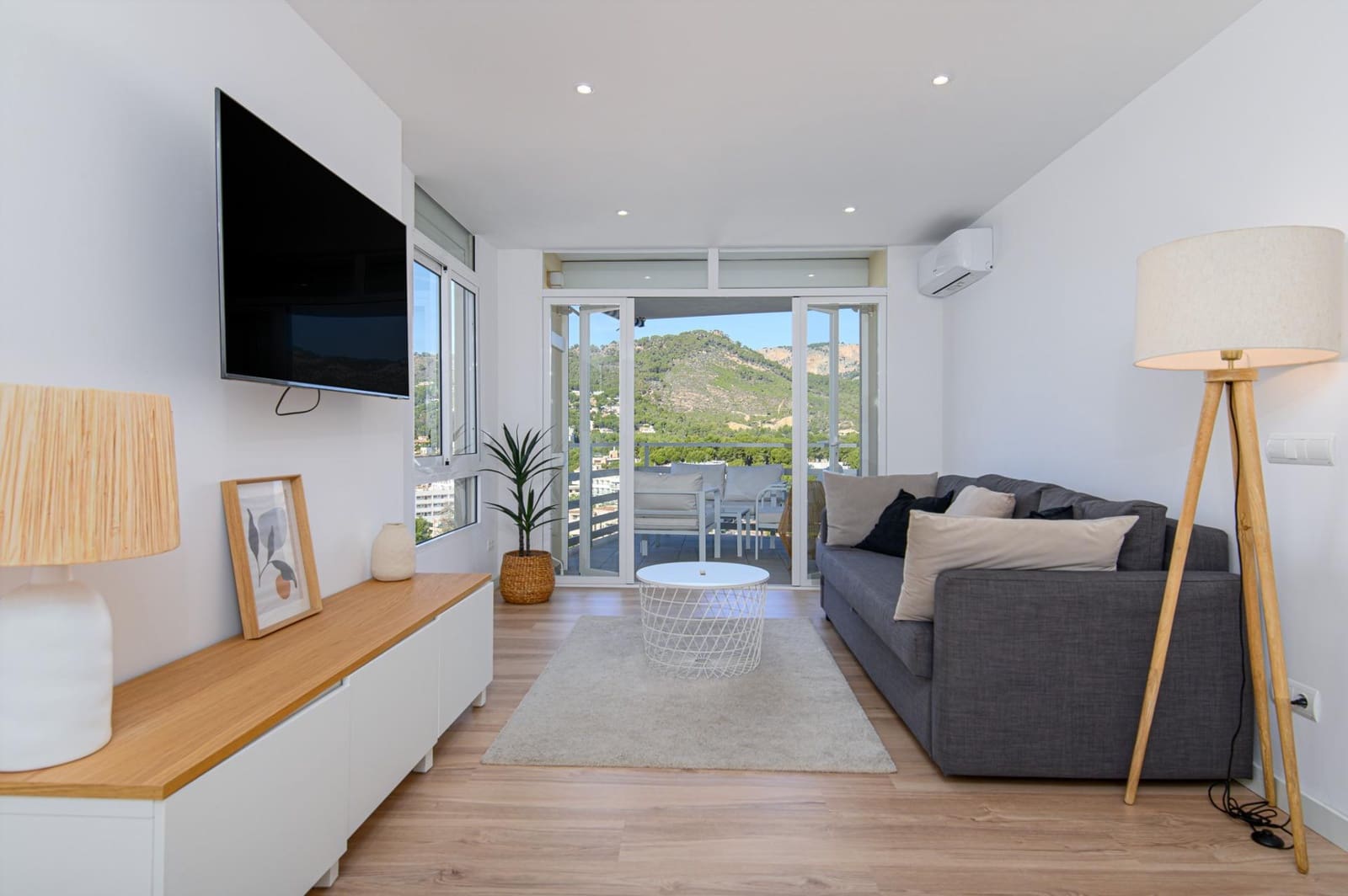 2 quarto Apartamento para arrendar em Peguera / Paguera com piscina - 1 800 € (Ref: 8458629)