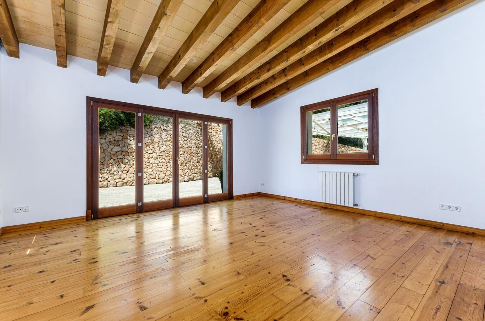 6 bedroom Villa for rent in Esporles with pool garage - € 15,000 (Ref: 8458635)