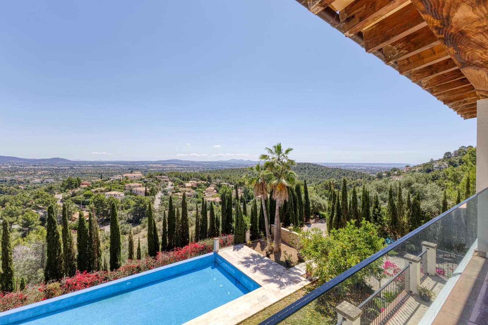 6 bedroom Villa for rent in Esporles with pool garage - € 15,000 (Ref: 8458635)