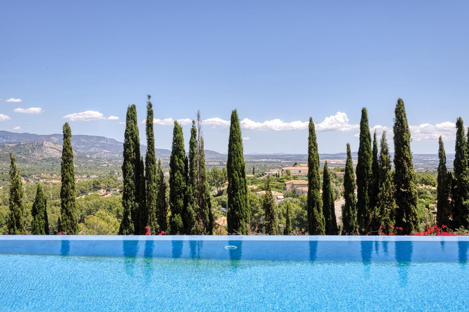 6 bedroom Villa for rent in Esporles with pool garage - € 15,000 (Ref: 8458635)