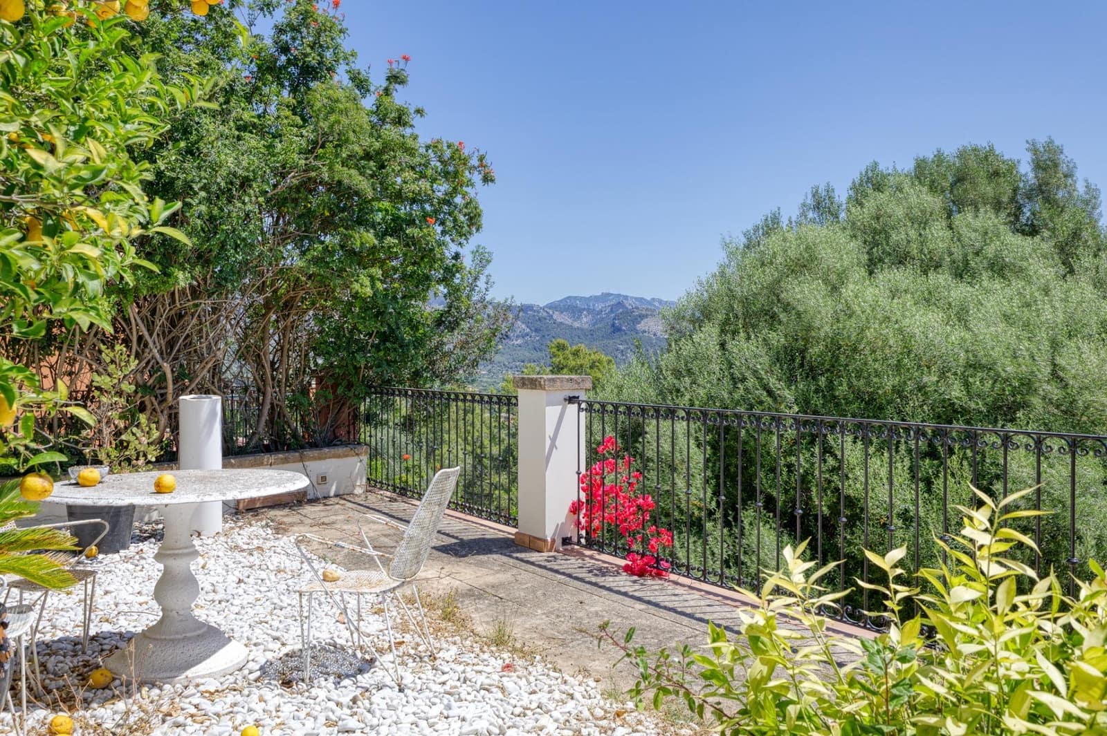 6 bedroom Villa for rent in Esporles with pool garage - € 15,000 (Ref: 8458635)