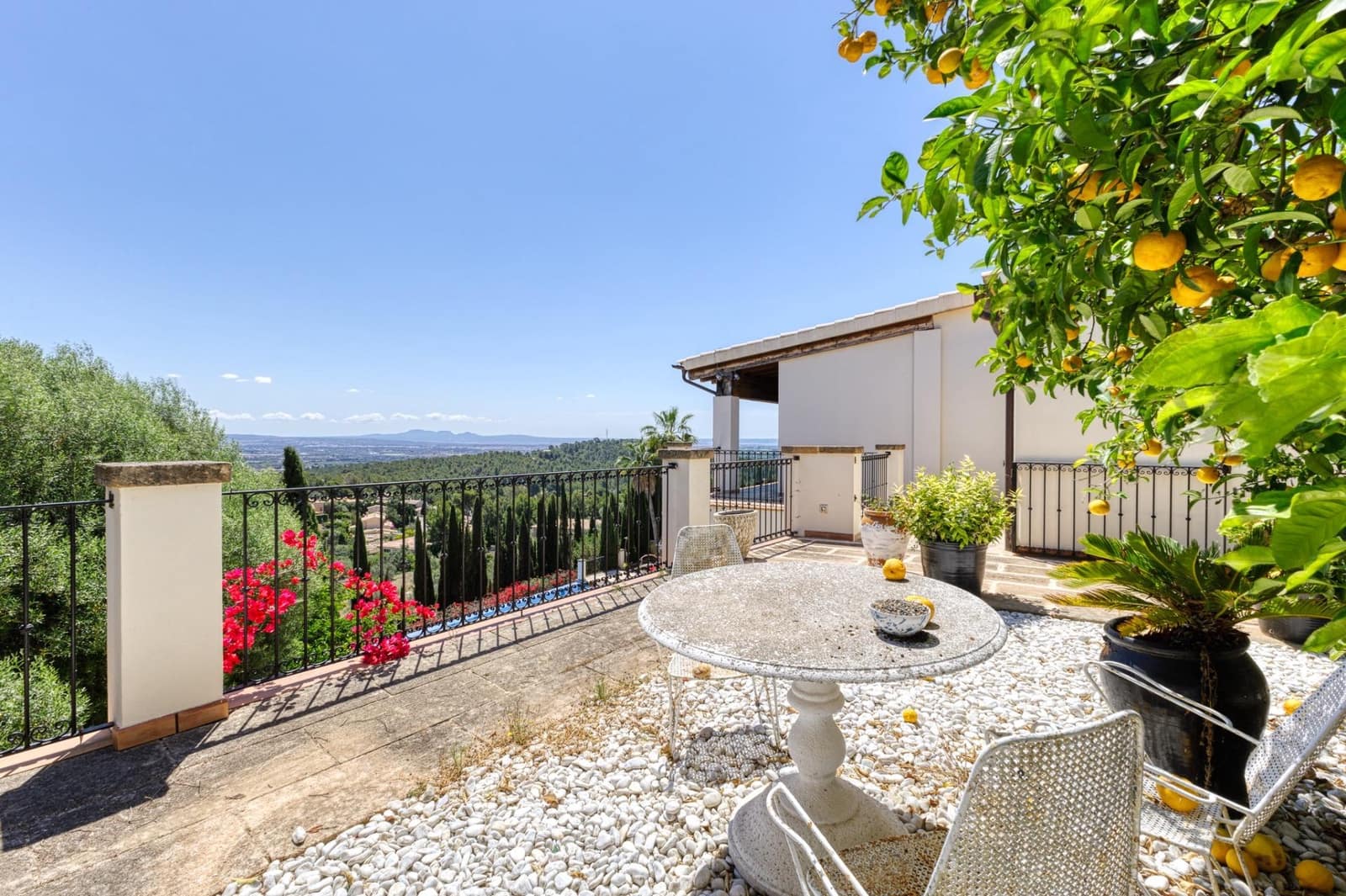 6 bedroom Villa for rent in Esporles with pool garage - € 15,000 (Ref: 8458635)