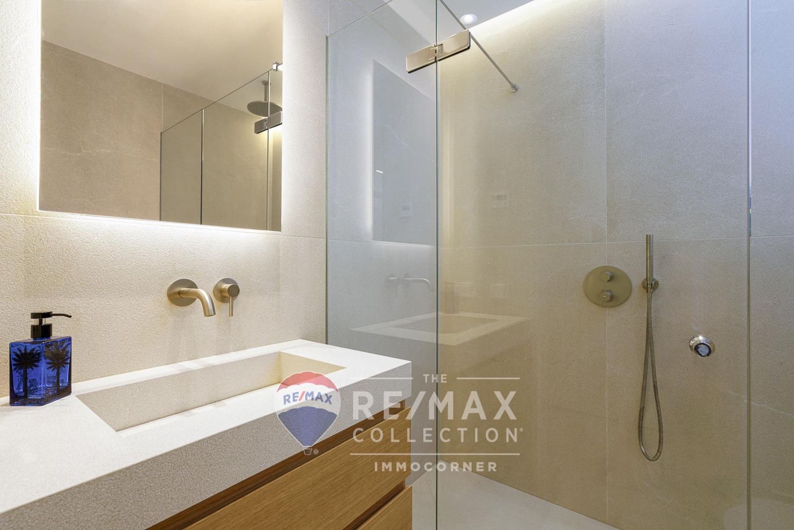 2 soveværelse Lejlighed til salg i Cala Mayor med swimmingpool garage - € 745.000 (Ref: 8458640)