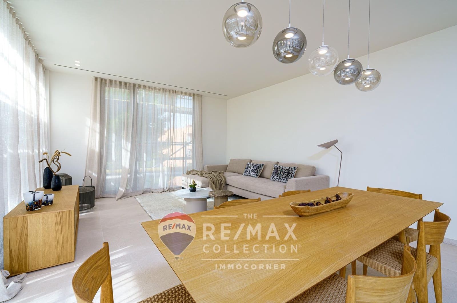 2 soveværelse Lejlighed til salg i Cala Mayor med swimmingpool garage - € 745.000 (Ref: 8458640)