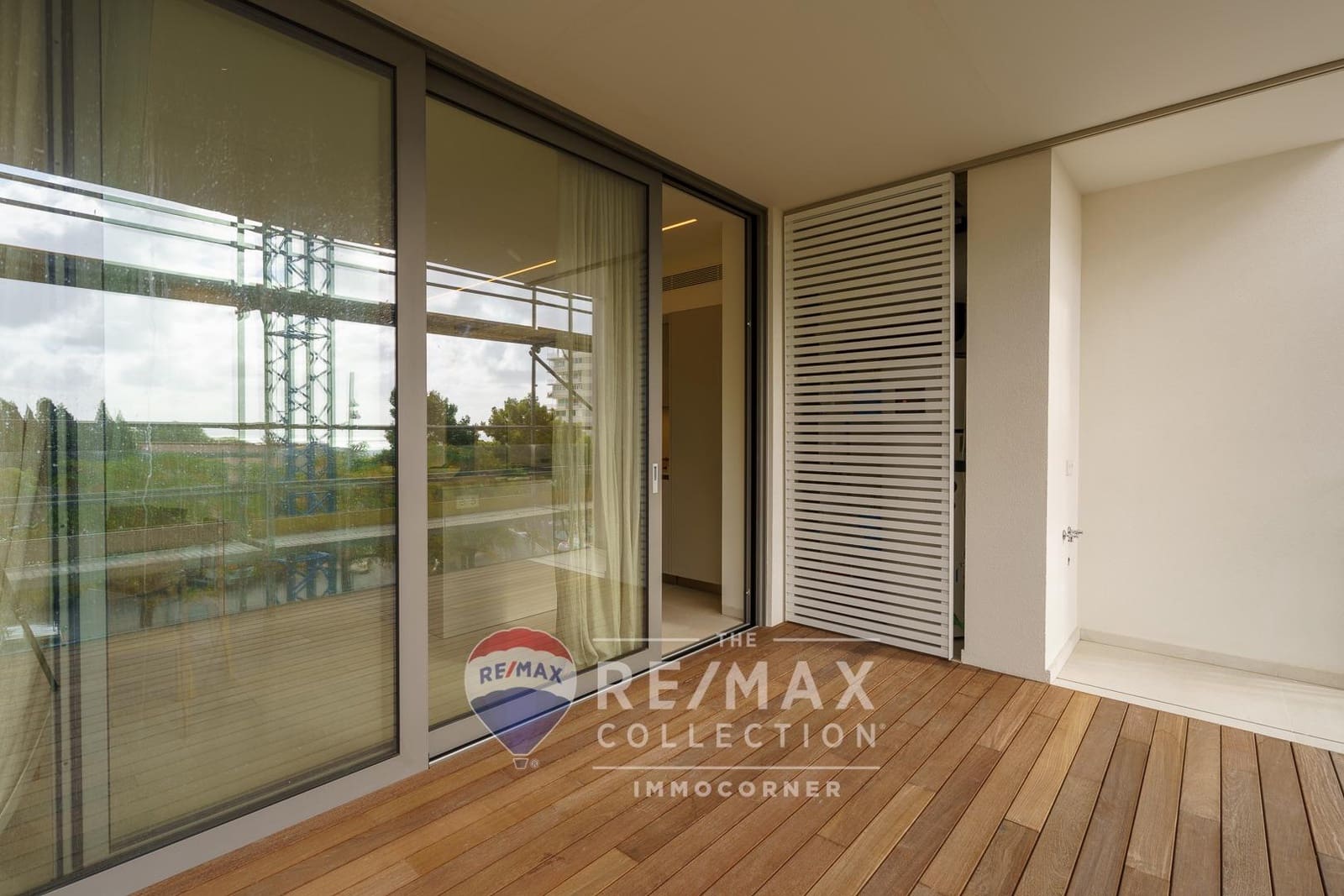 2 soveværelse Lejlighed til salg i Cala Mayor med swimmingpool garage - € 745.000 (Ref: 8458640)