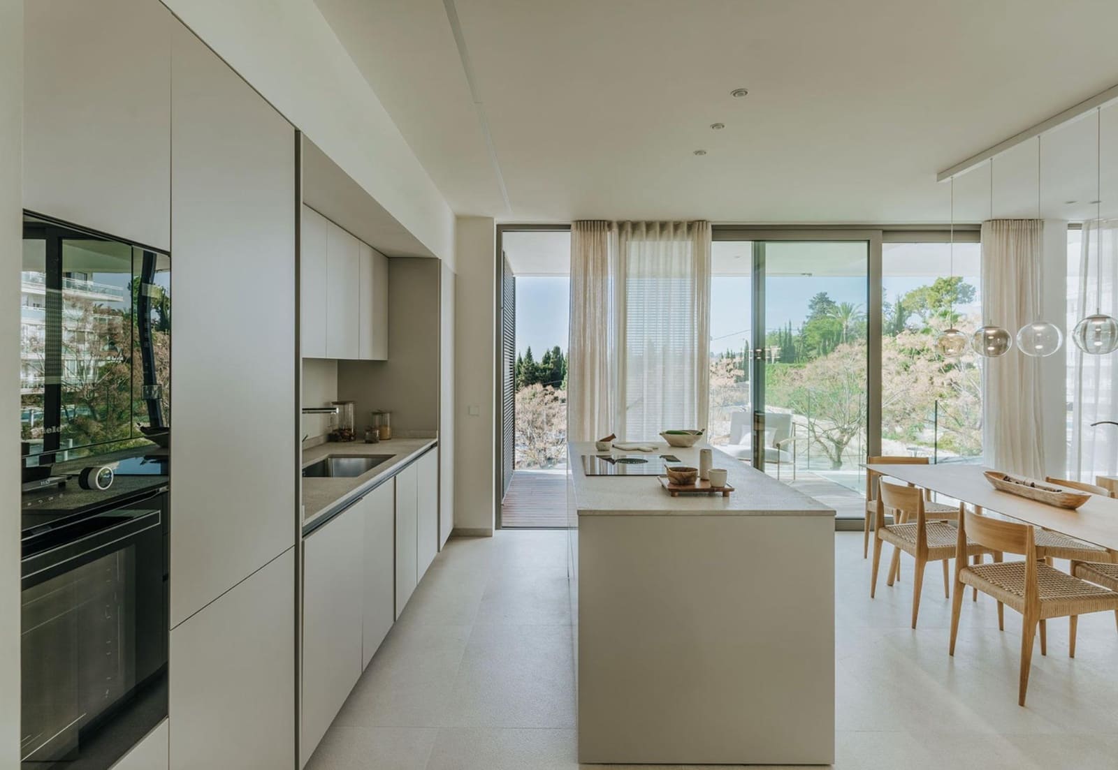 2 soveværelse Lejlighed til salg i Cala Mayor med swimmingpool garage - € 745.000 (Ref: 8458640)