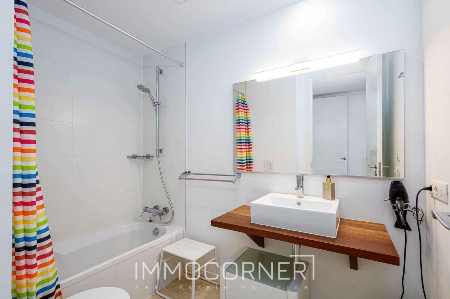 2 soveværelse Penthouse til leje i Bendinat med swimmingpool garage - € 6.000 (Ref: 8458649)