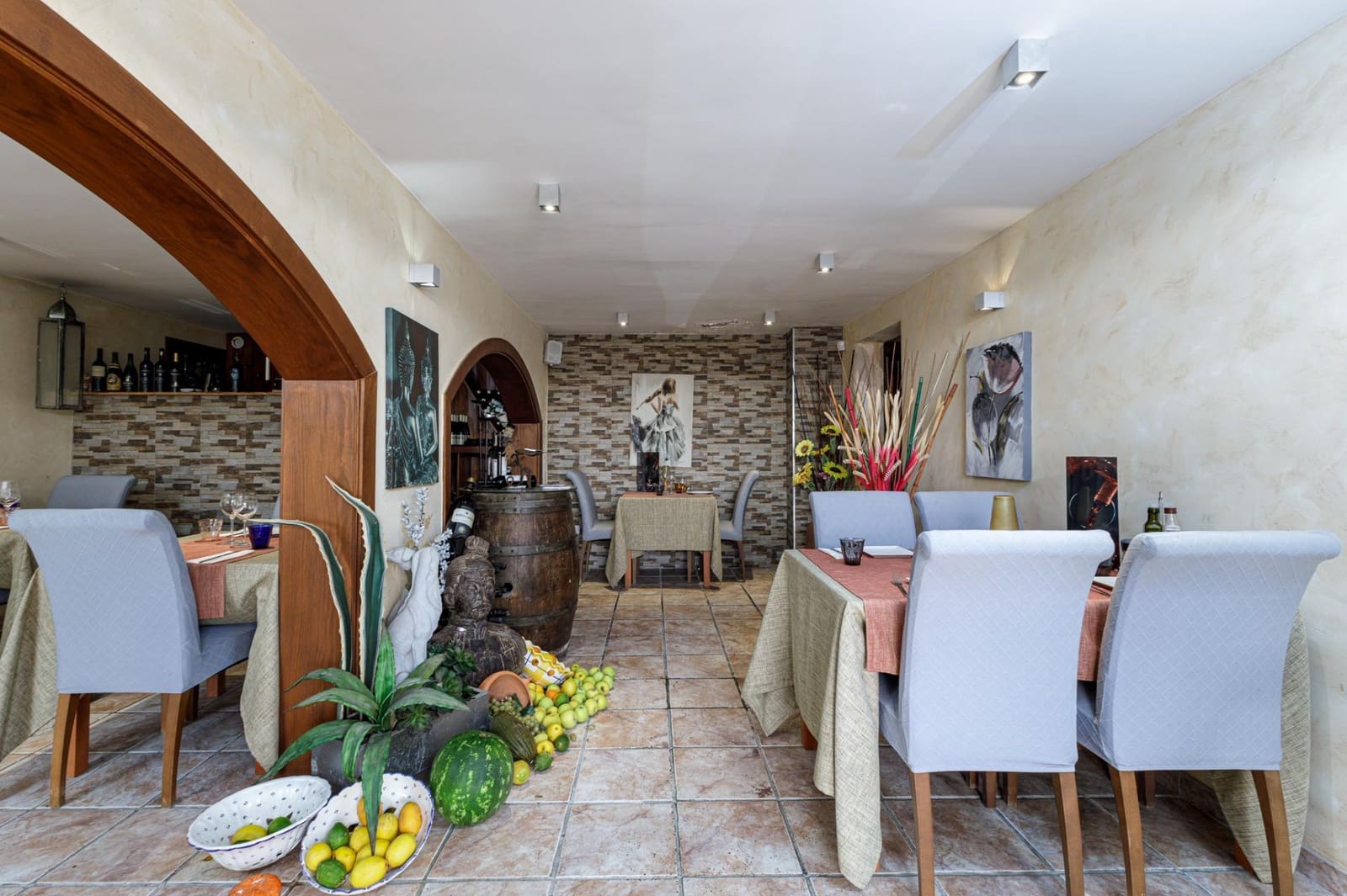 Business for sale in Cala Fornells - € 950,000 (Ref: 8458662)