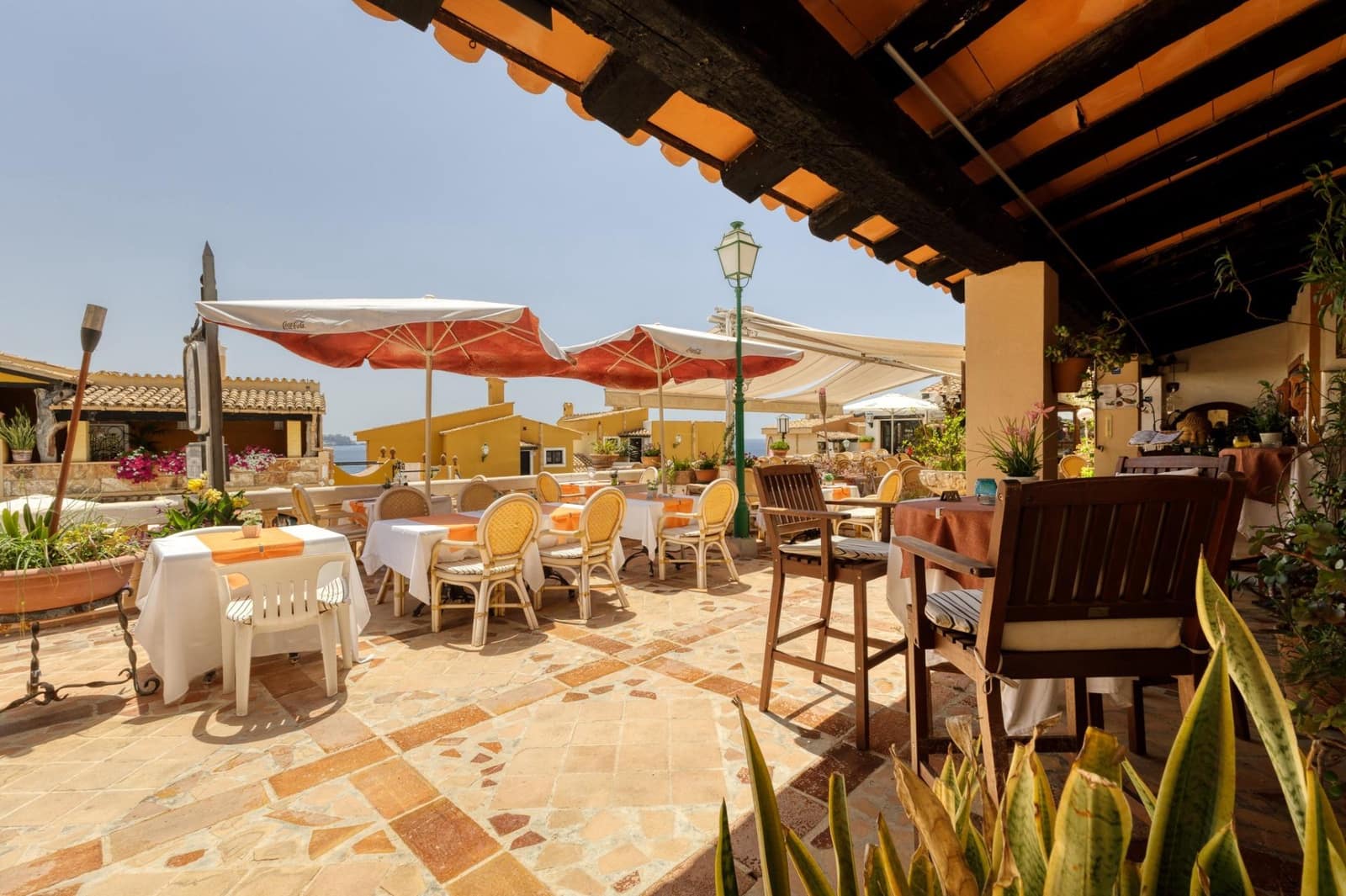 Business for sale in Cala Fornells - € 950,000 (Ref: 8458662)