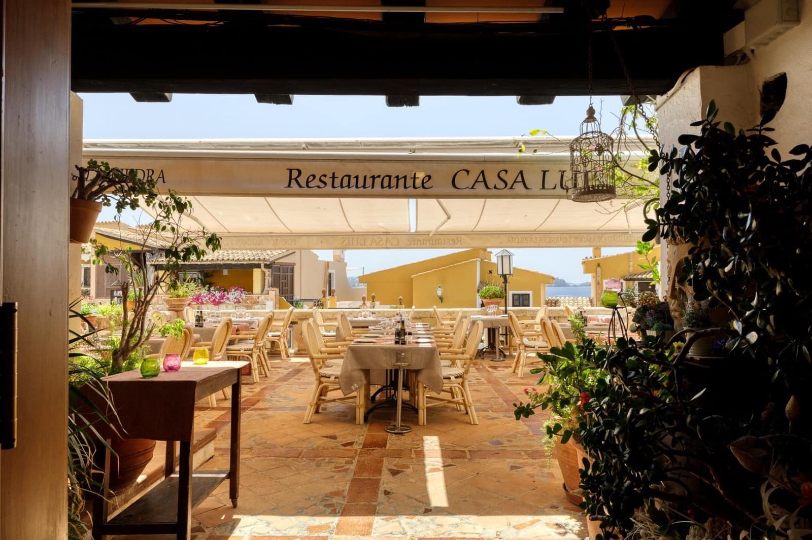 Business for sale in Cala Fornells - € 950,000 (Ref: 8458662)
