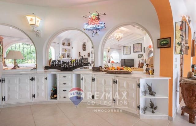 4 soveværelse Villa til salg i Santa Ponsa, Calvià med swimmingpool - € 2.000.000 (Ref: 8458664)