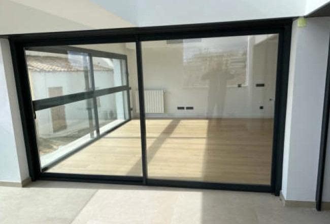 4 soveværelse Rækkehus til salg i Es Molinar / El Molinar med garage - € 3.900.000 (Ref: 8458666)