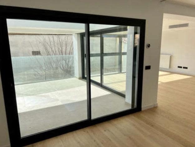 4 soveværelse Rækkehus til salg i Es Molinar / El Molinar med garage - € 3.900.000 (Ref: 8458666)