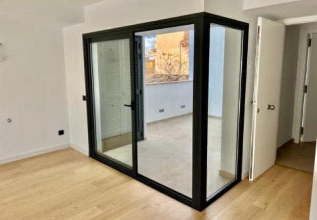 4 soveværelse Rækkehus til salg i Es Molinar / El Molinar med garage - € 3.900.000 (Ref: 8458666)