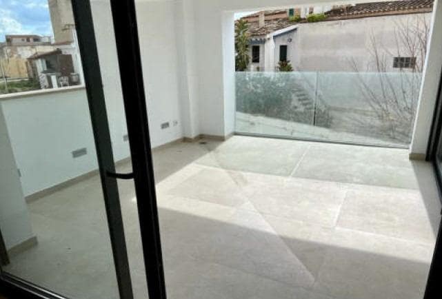 4 soveværelse Rækkehus til salg i Es Molinar / El Molinar med garage - € 3.900.000 (Ref: 8458666)