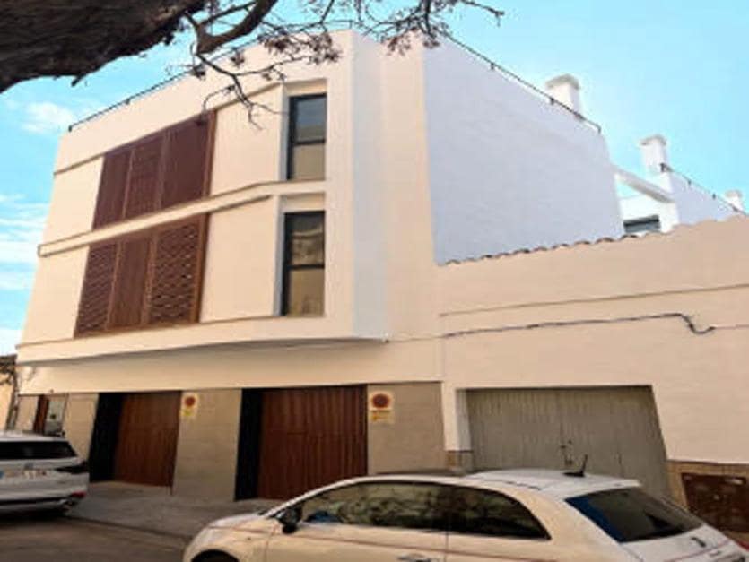 4 soveværelse Rækkehus til salg i Es Molinar / El Molinar med garage - € 3.900.000 (Ref: 8458666)